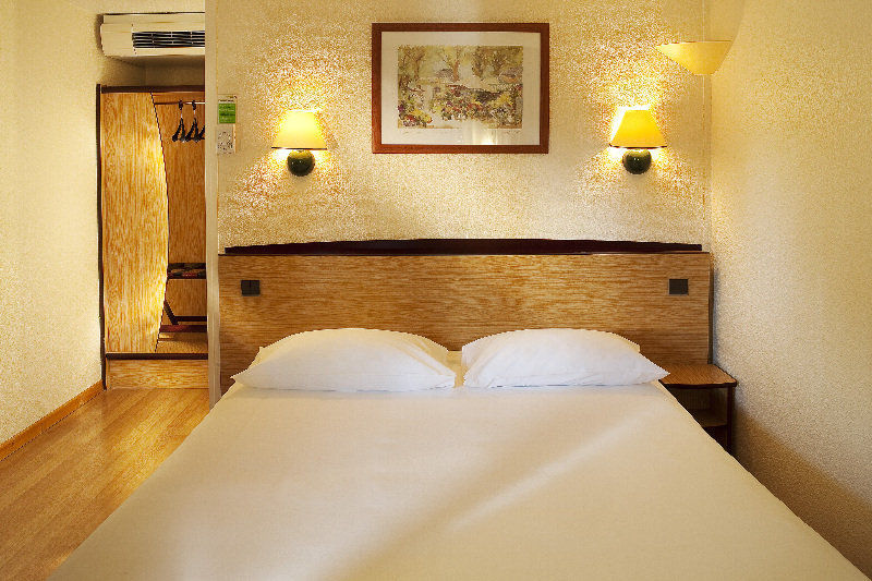 Campanile Calais Otel Dış mekan fotoğraf