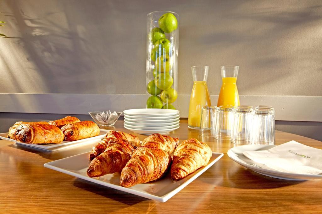 Campanile Calais Otel Dış mekan fotoğraf